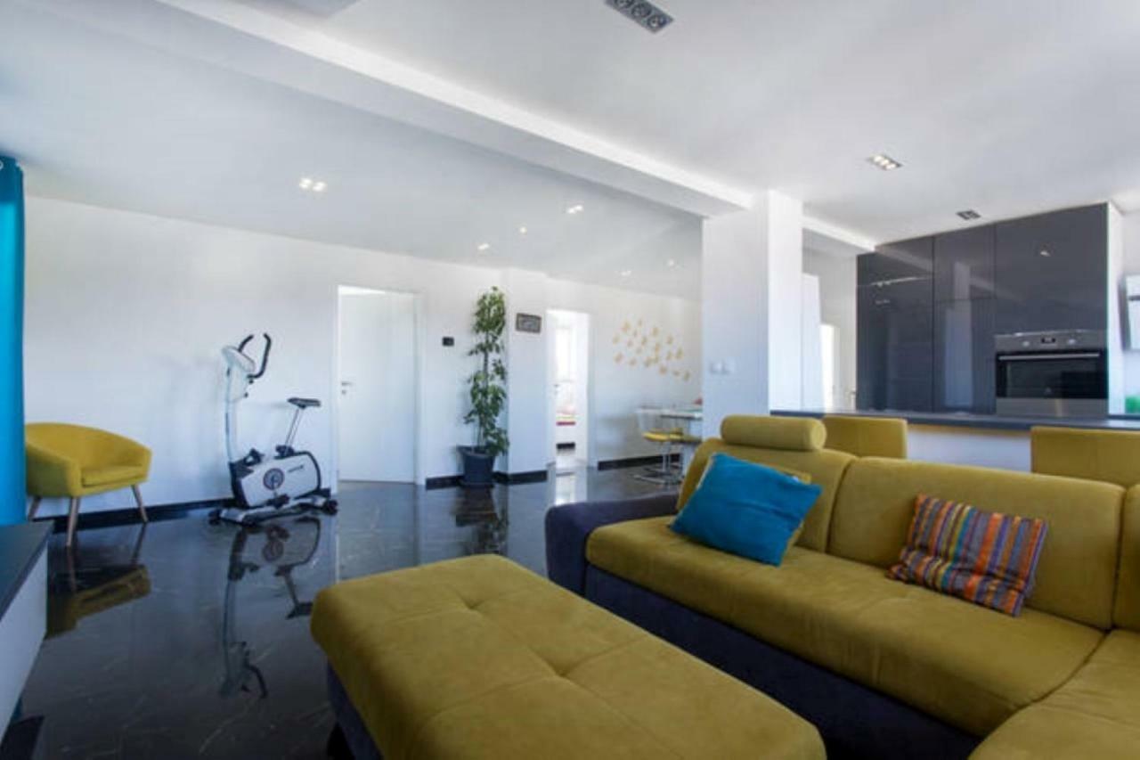 Patricia House Apartment ลูบลิยานา ภายนอก รูปภาพ