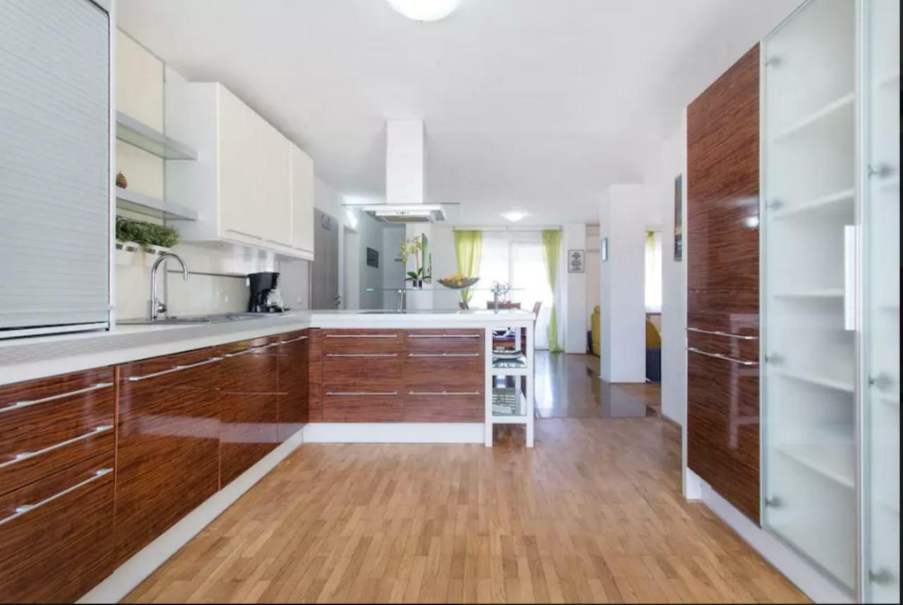 Patricia House Apartment ลูบลิยานา ภายนอก รูปภาพ
